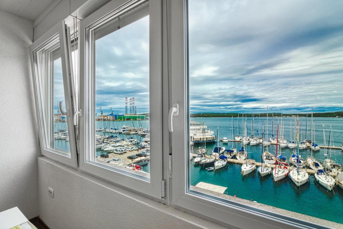 Apartment Marina With Sea View Pula Dış mekan fotoğraf